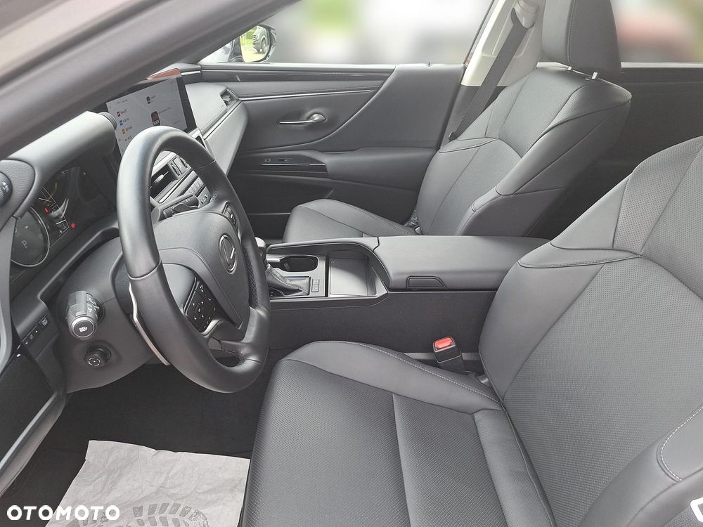 Lexus ES 300h Business Edition - 8