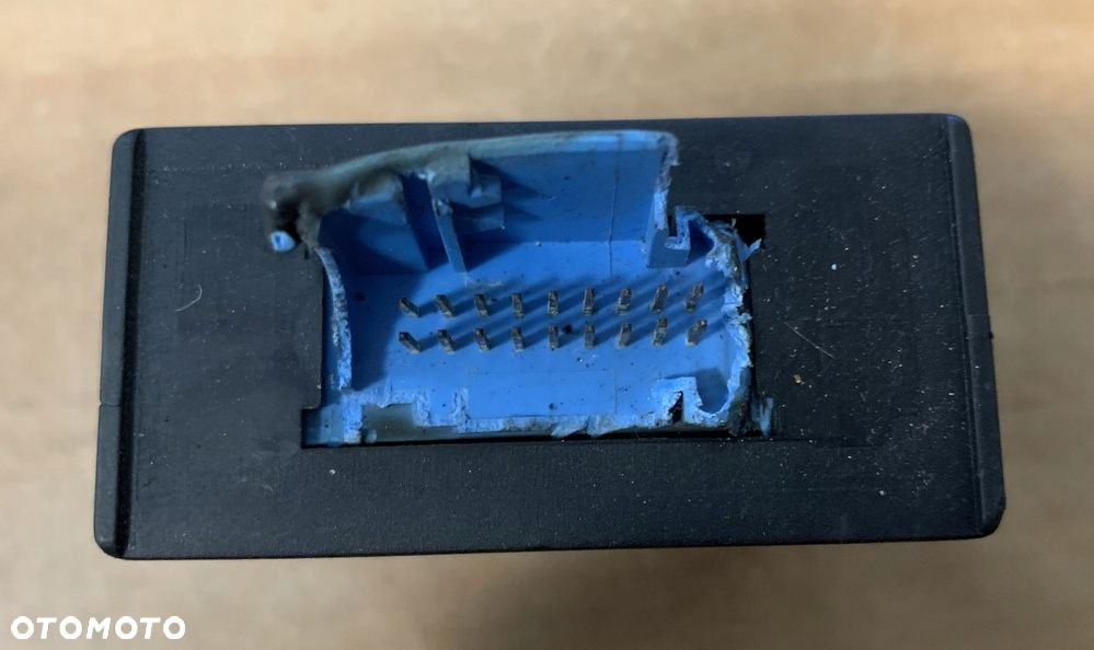 MODUŁ STEROWNIK ŚWIATEŁ 6934837 BMW E46 E53 E60 - 2