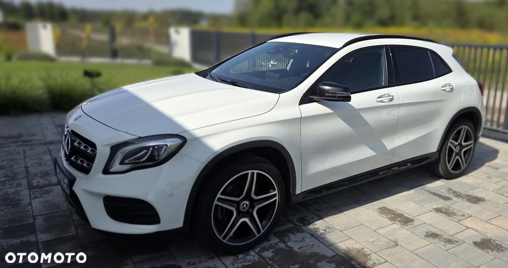 Mercedes-Benz GLA 220 4-Matic AMG Line - 2