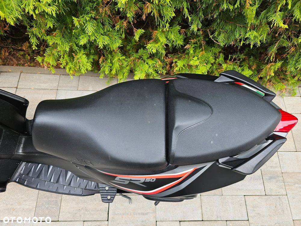 Aprilia SR - 11