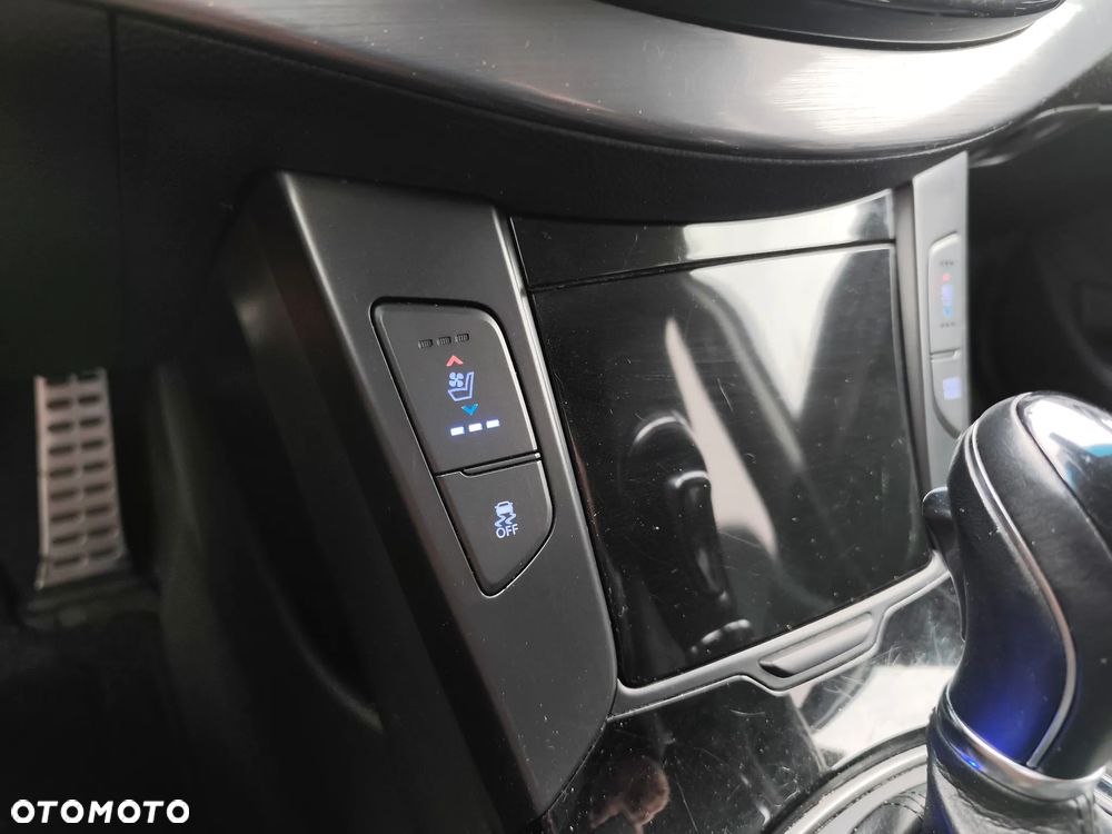 Hyundai i40 Kombi blue 1.7 CRDi DCT Premium - 31