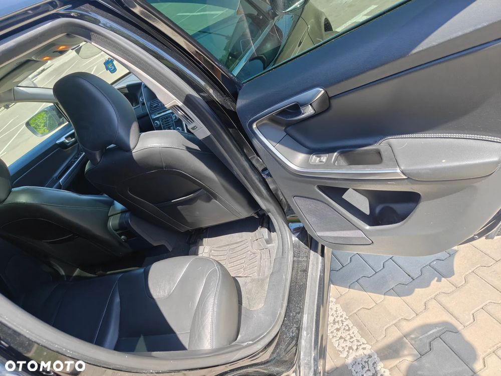 Volvo XC 60 T5 Drive-E Momentum - 15