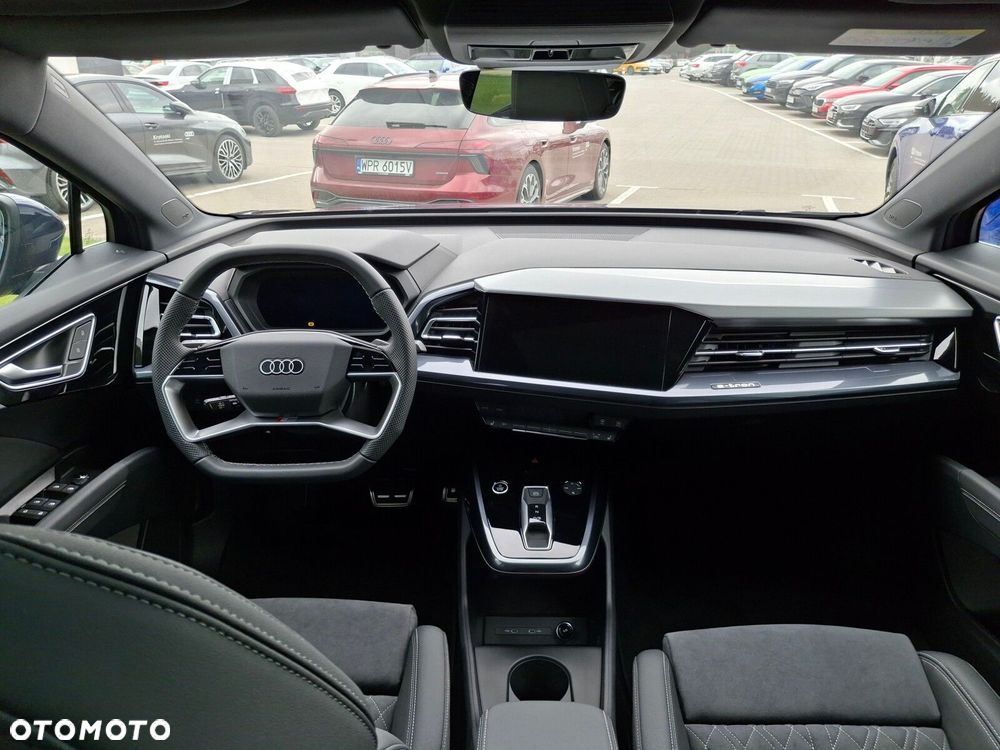 Audi Q4 e-tron - 17