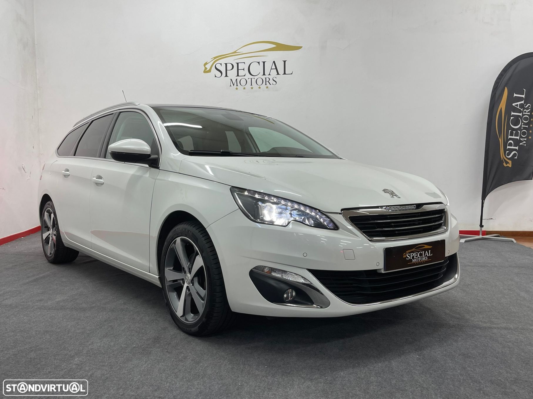 Peugeot 308 1.2 PureTech Allure Full LED EAT8 - 2