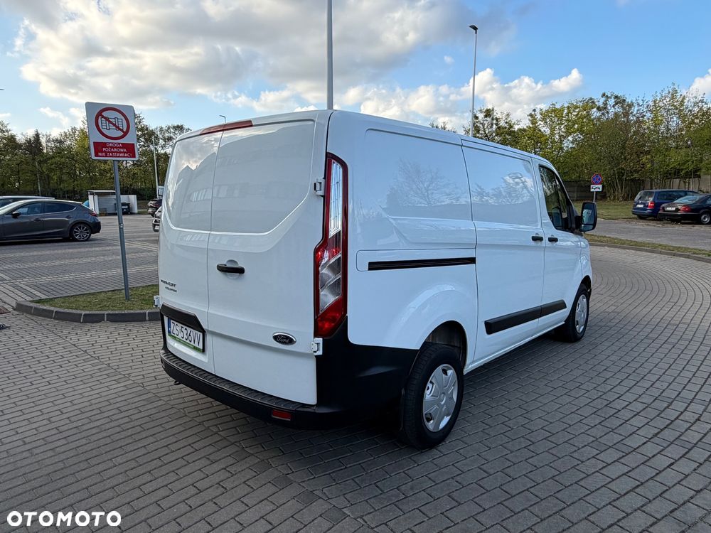Ford Transit Custom - 13