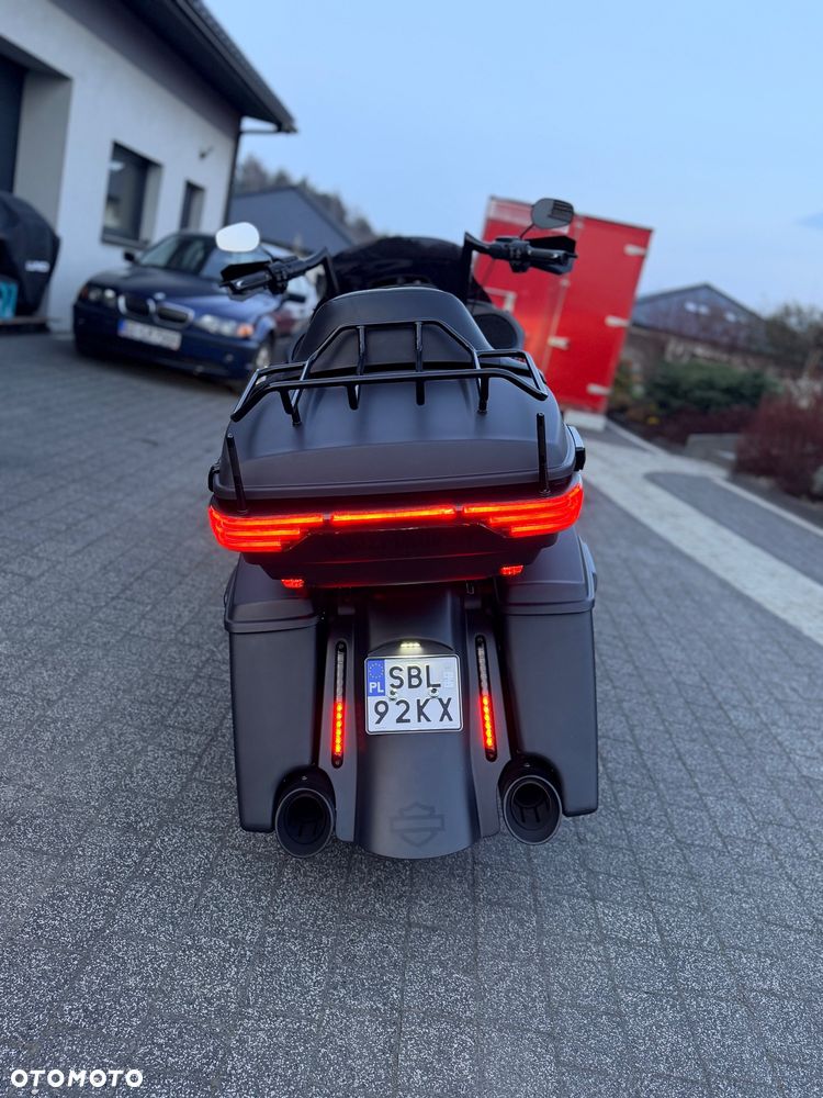 Harley-Davidson Touring Road Glide - 19