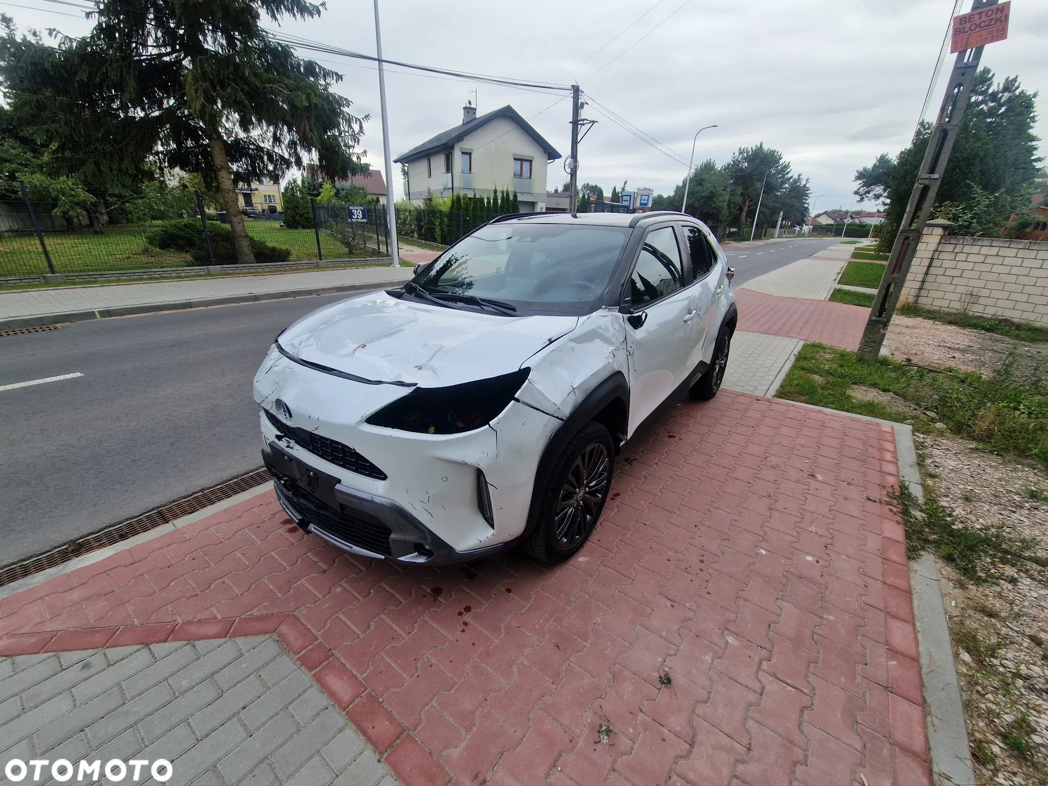 Toyota Yaris Cross Hybrid 1.5 Executive - 2