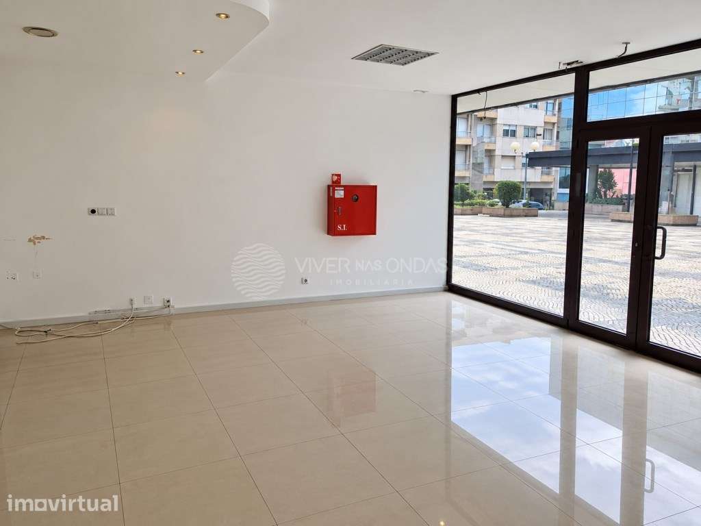 Loja com 703 m² no Porto. - Grande imagem: 3/11