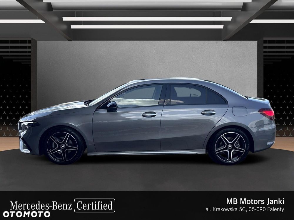 Mercedes-Benz Klasa A 200 AMG Line 7G-DCT - 3