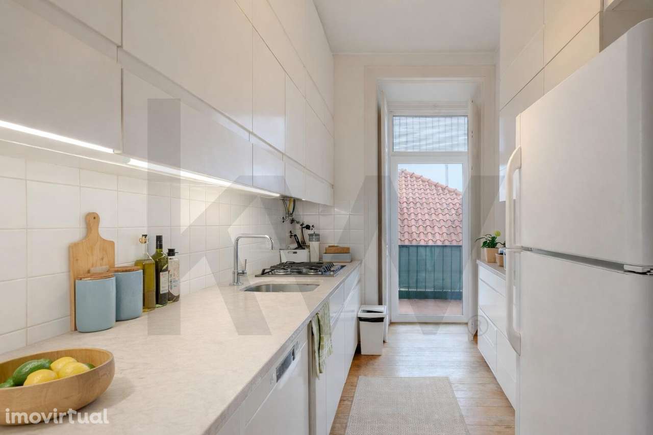 APARTAMENTO T3 +3 COM 170 m2 | VARANDAS E GRANDE POTENCIAL NA ESTRELA - Grande imagem: 4/16