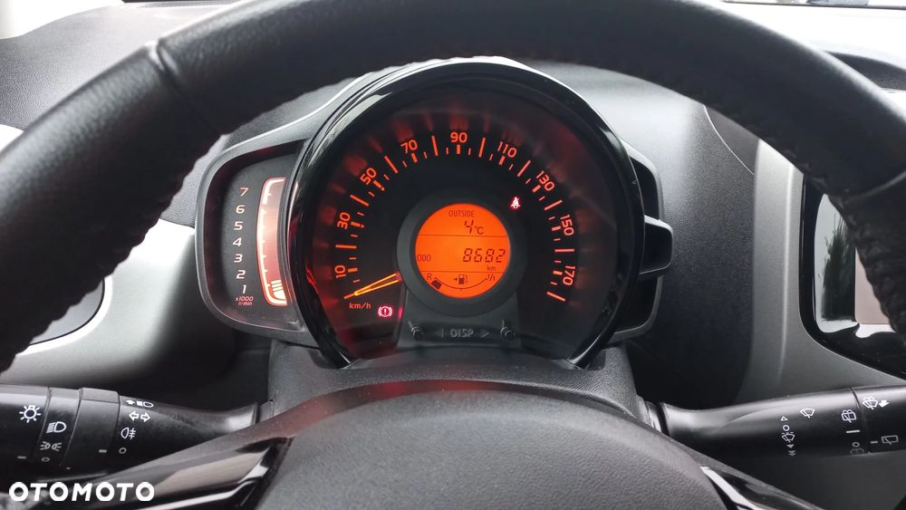 Toyota Aygo x-play Edition S+ - 16