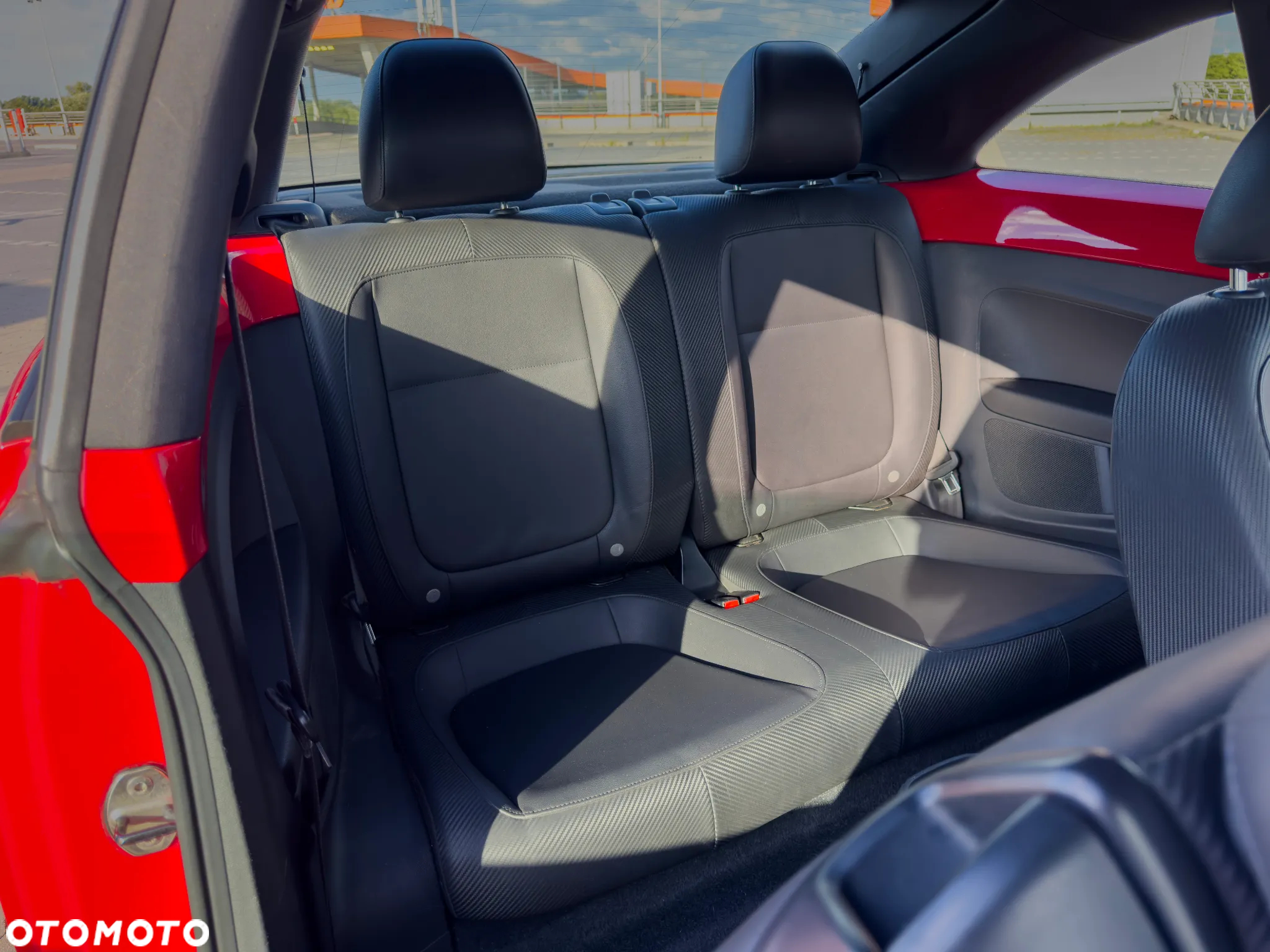 Volkswagen New Beetle - 5