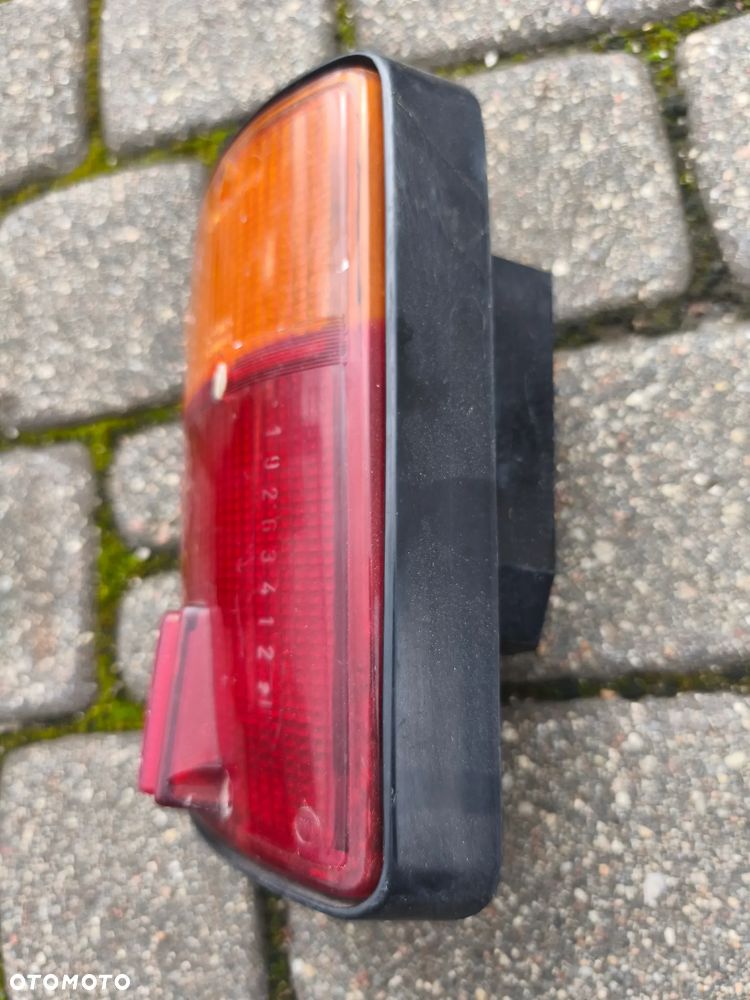 Lampa prawy lewy tyl fiat 126 P wkład żarówek - 11