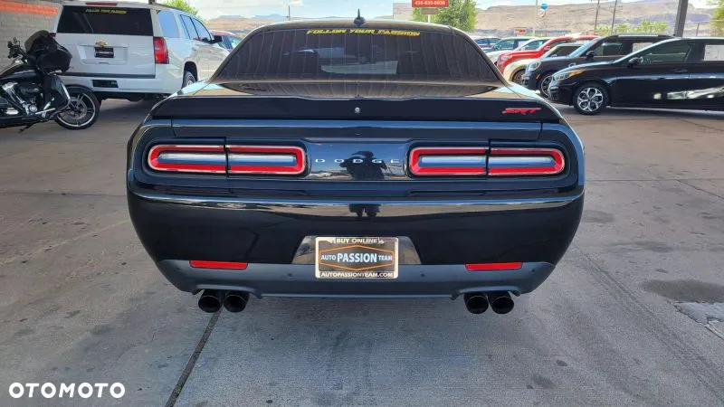 Dodge Challenger 5.7 R/T - 7