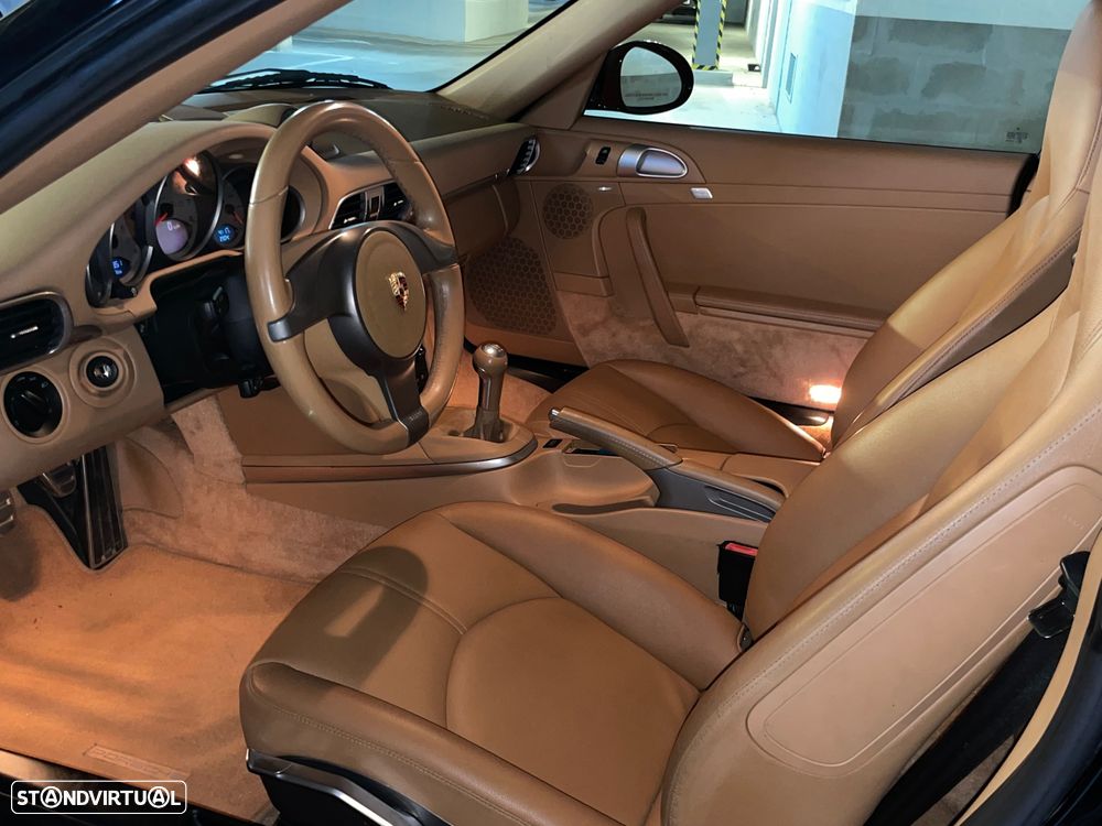 Porsche 911 (997) Carrera S - 8