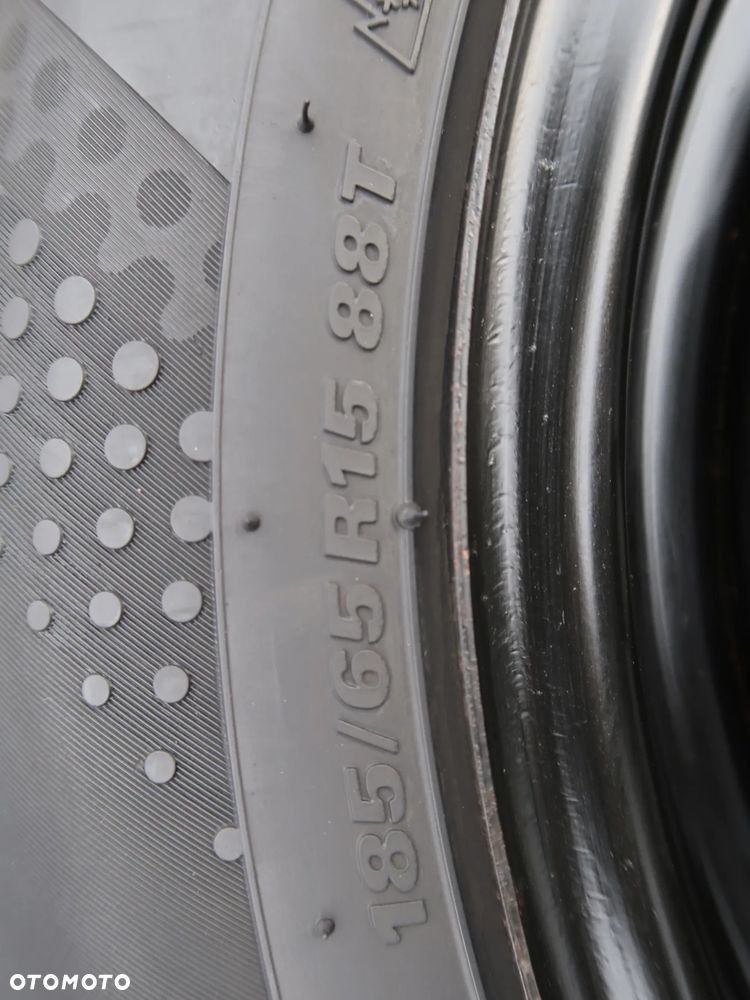 koła zimowe I20 Yaris Kia Stonic 185/65r15 Felgi stalowe - 16