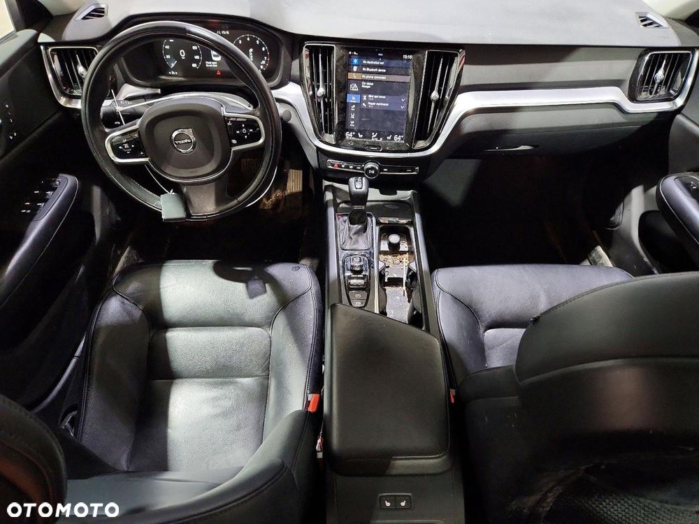 Volvo S60 T6 AWD Momentum Pro - 7