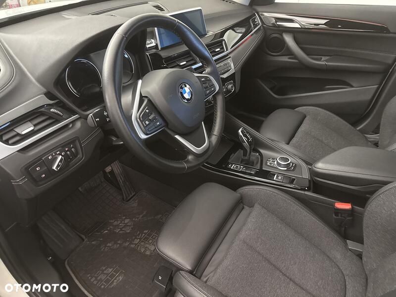 BMW X1 sDrive18i - 10