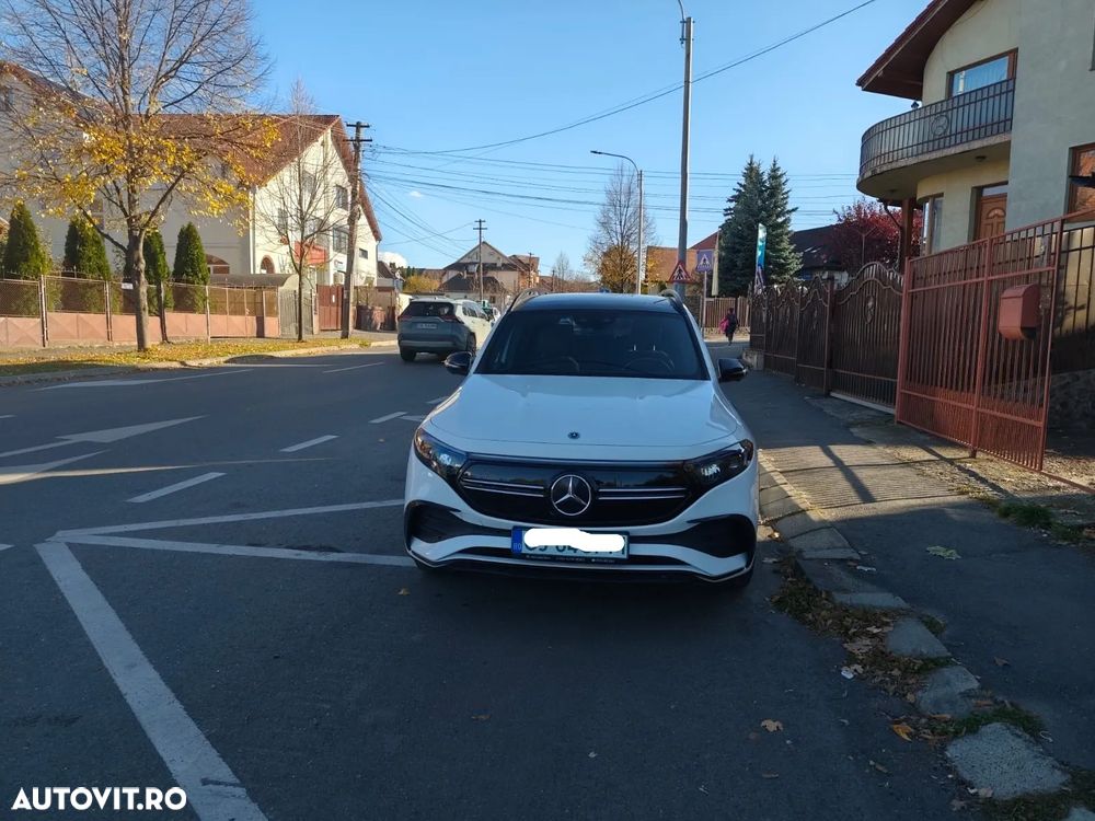 Mercedes-Benz EQB 350 4MATIC - 1