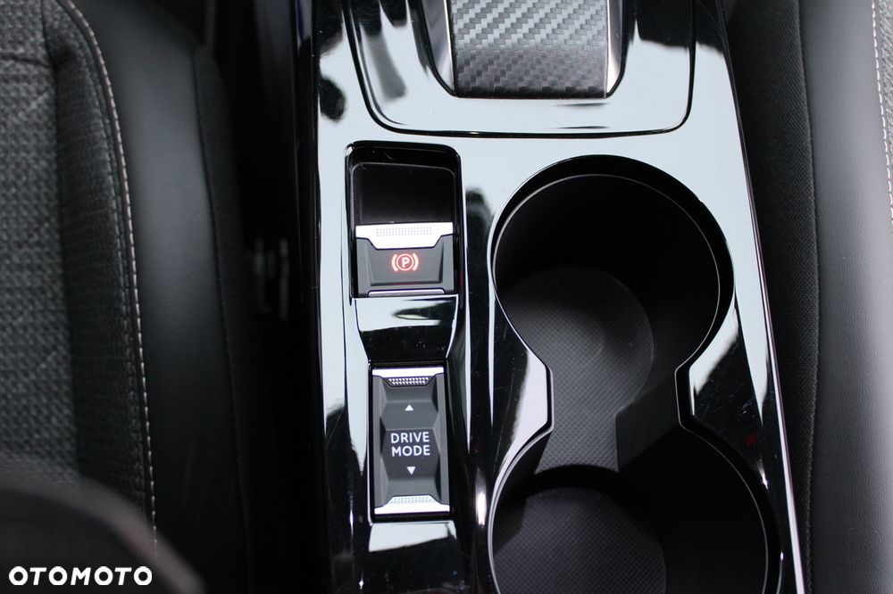 Peugeot 2008 PureTech 130 Stop&Start EAT6 Allure - 30