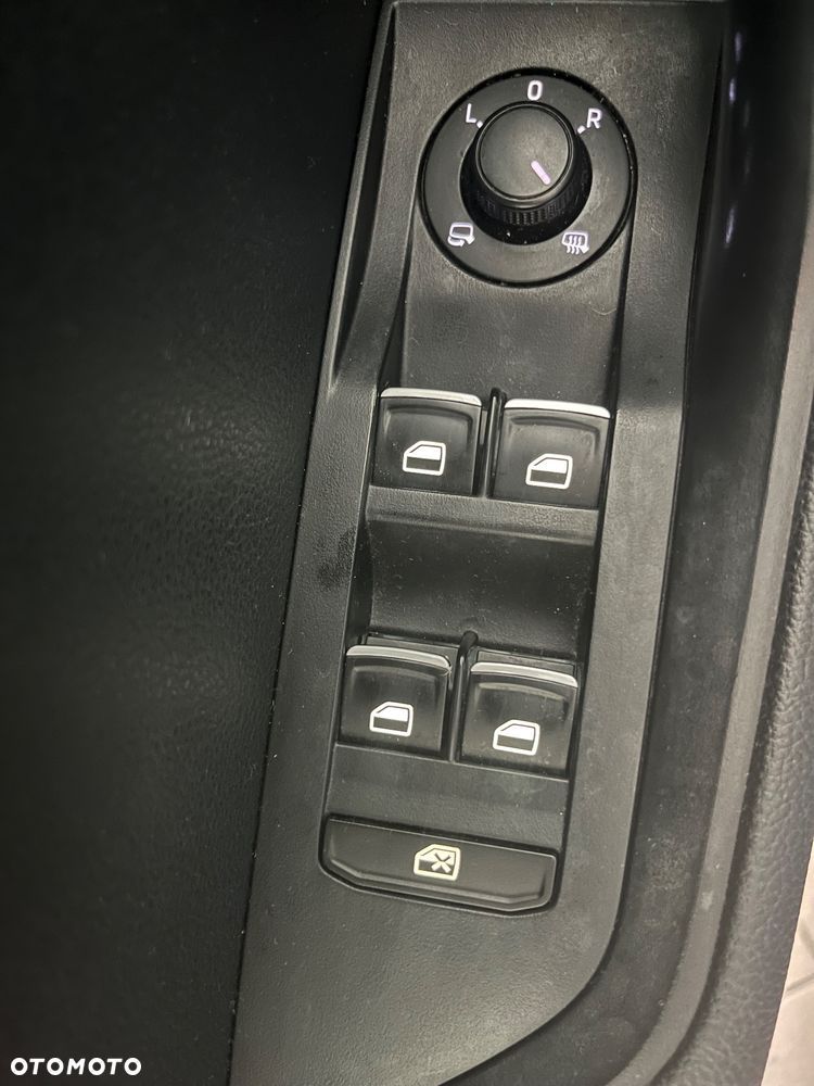 Skoda Superb 2.0 TDI 4x4 L&K DSG - 4