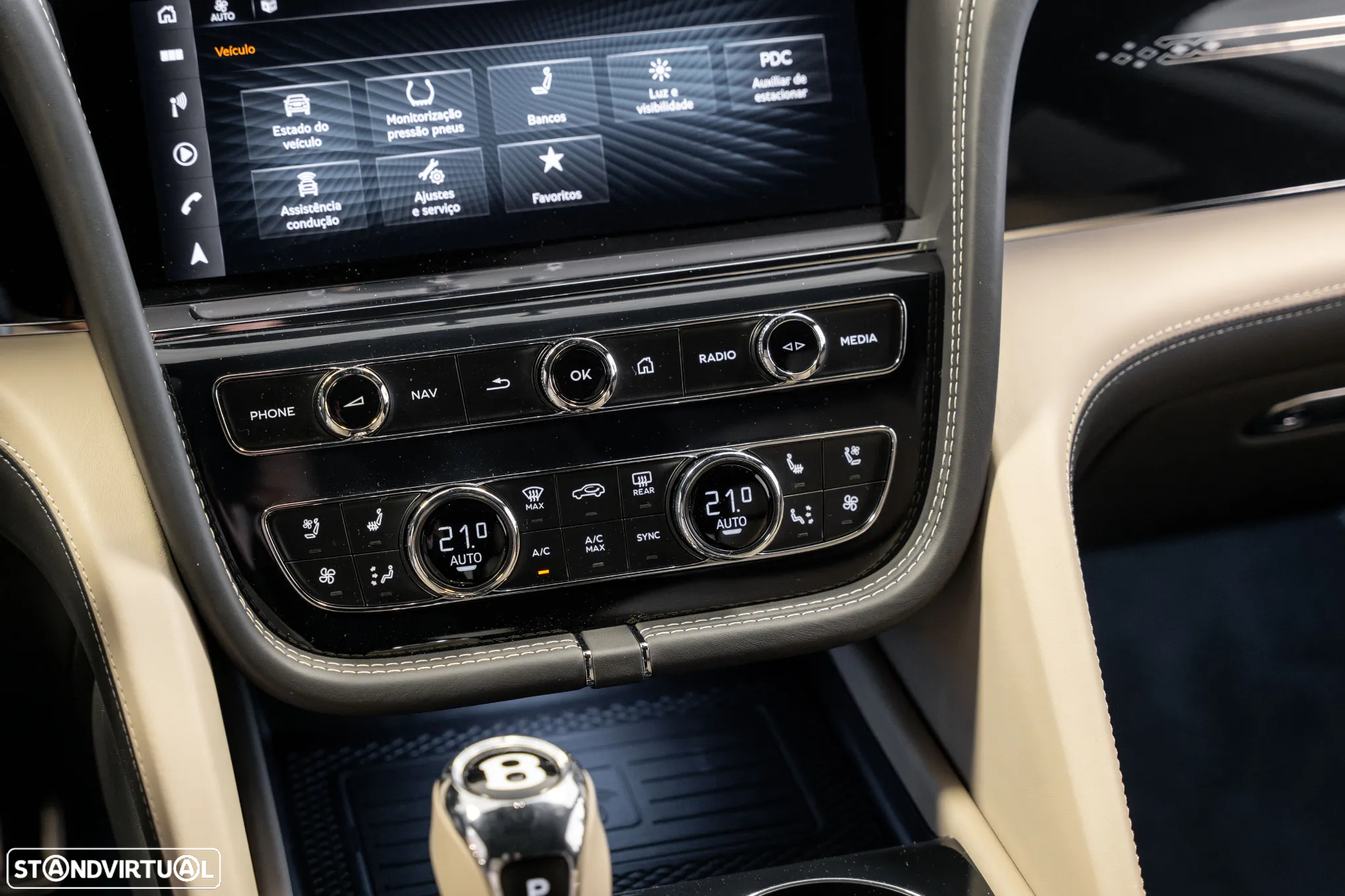 Bentley Bentayga EWB V8 Azure - 19