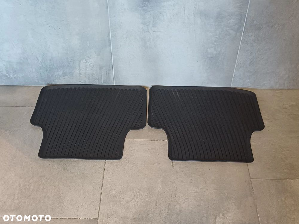 NR 598 Oryginalne dywaniki gumowe do Skoda Octavia 4 komplet 5E4061500 - 5