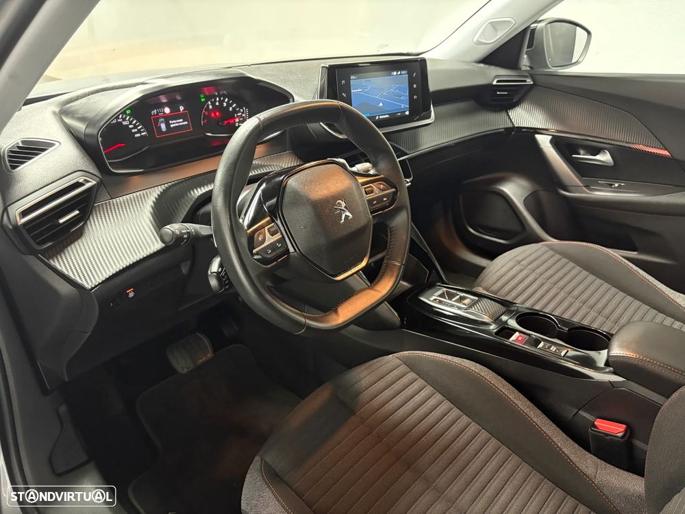 Peugeot 2008 1.2 PureTech Active EAT8 - 7
