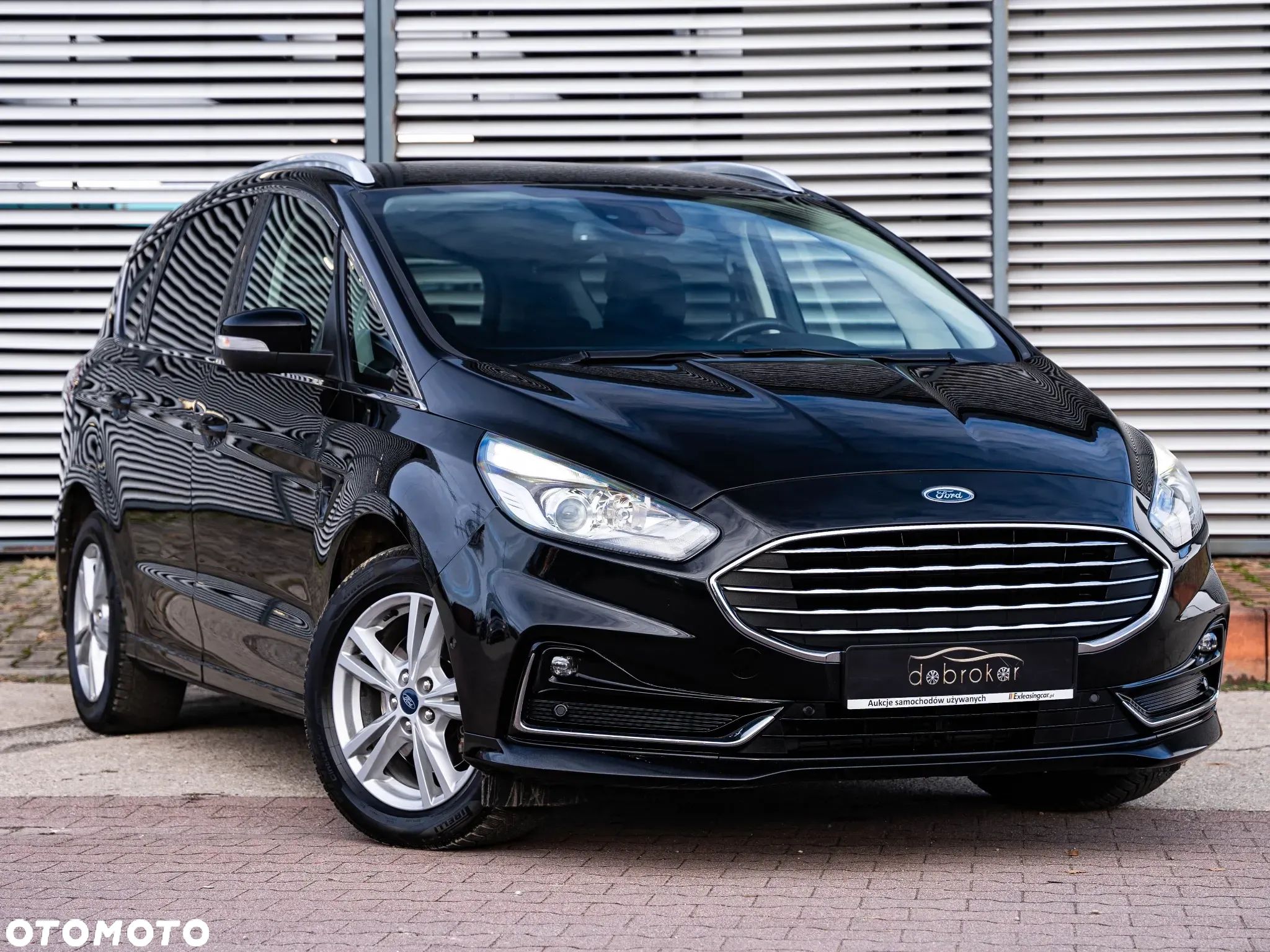 Ford S-Max 2.0 EcoBlue Titanium - 1