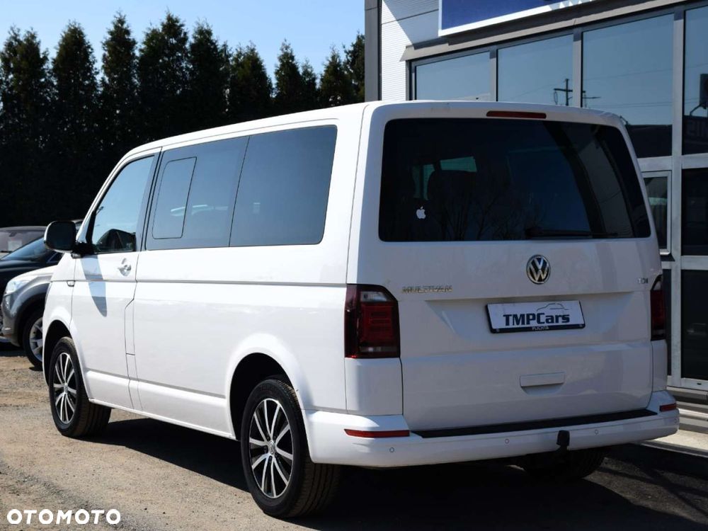Volkswagen Multivan - 33