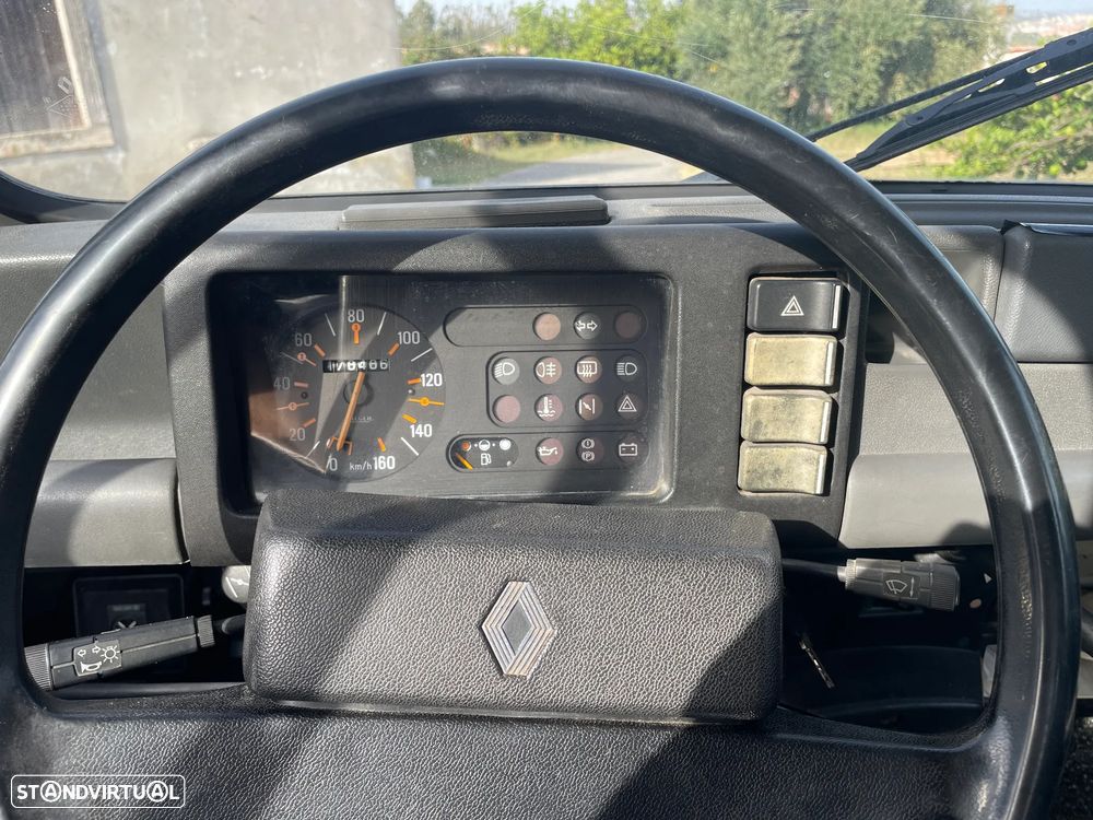 Renault 4 1.1 GTL - 6
