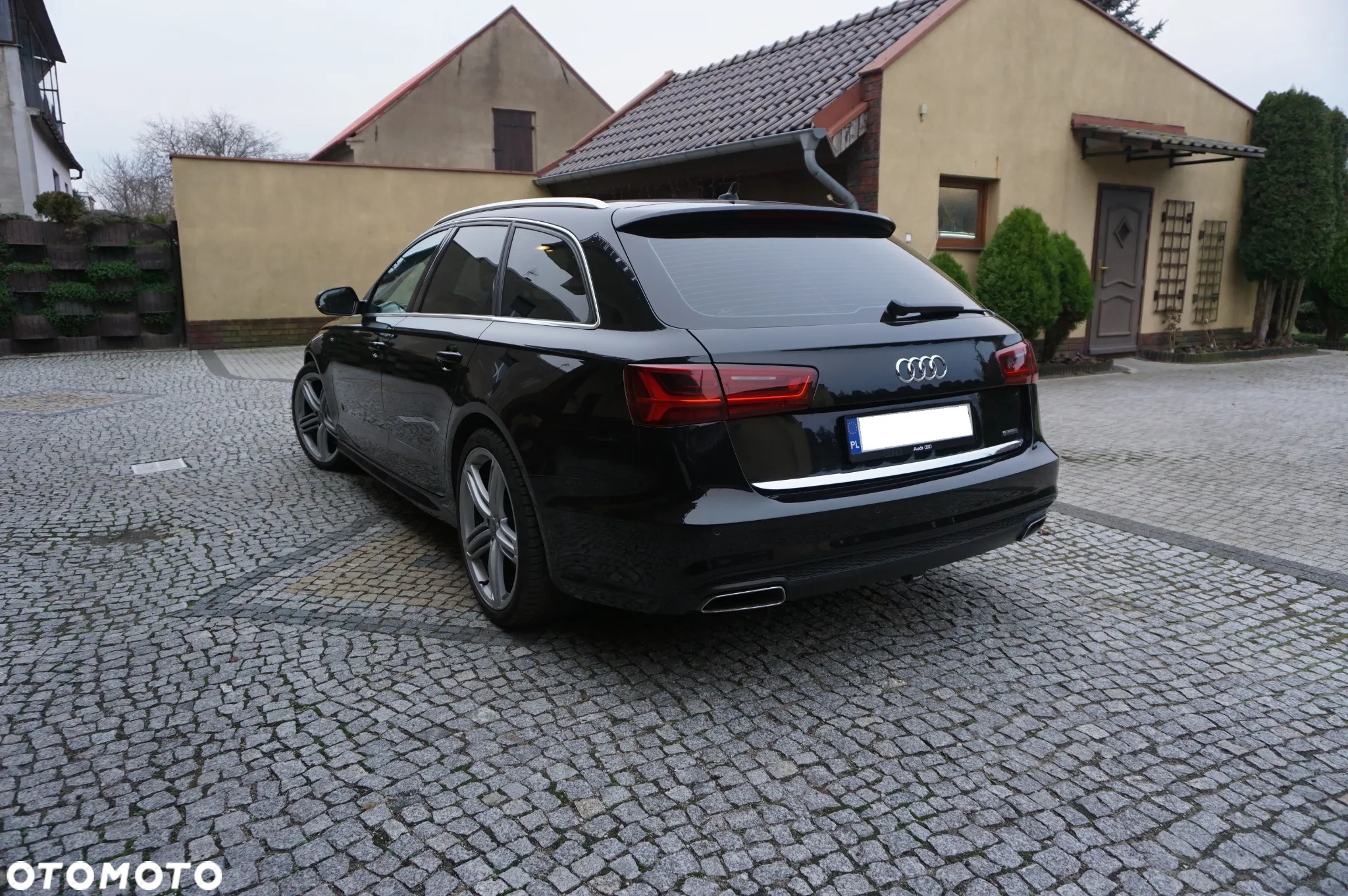 Audi A6 - 4
