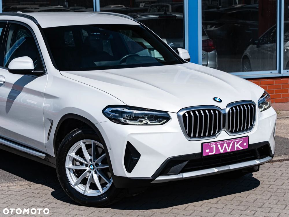 BMW X3 xDrive20i mHEV - 3
