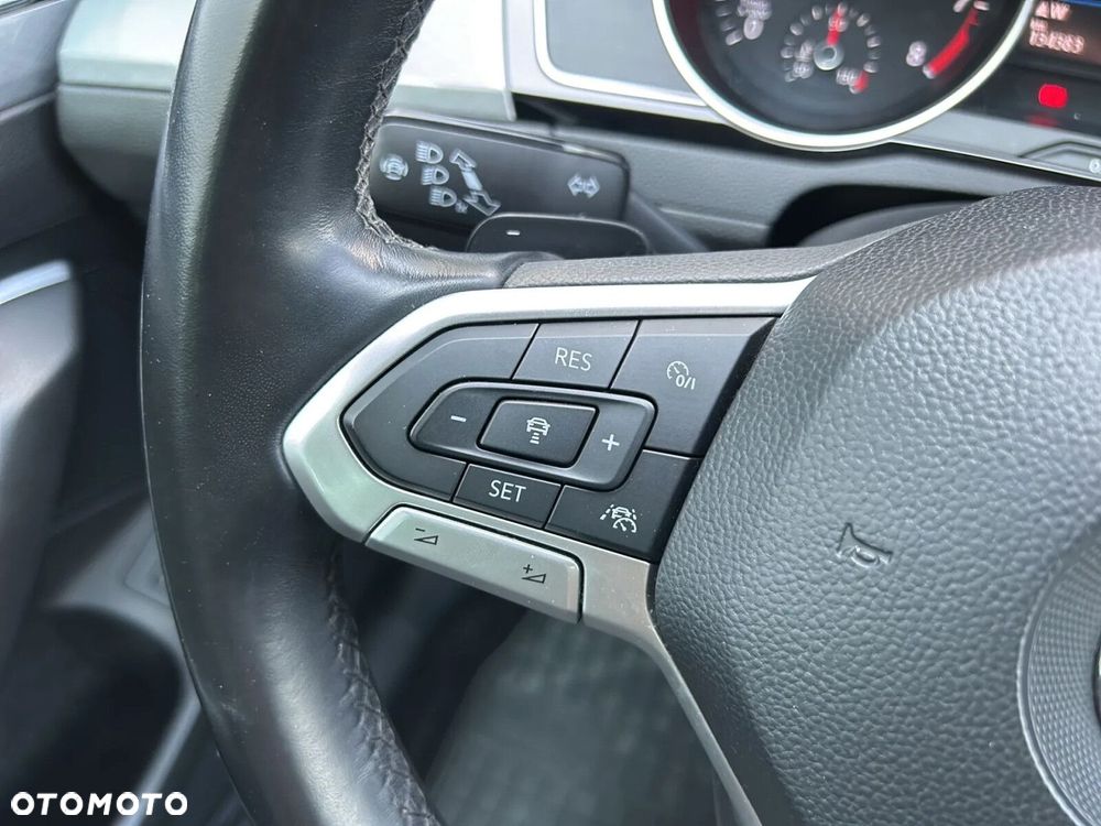 Volkswagen Passat 1.5 TSI EVO Business DSG - 23