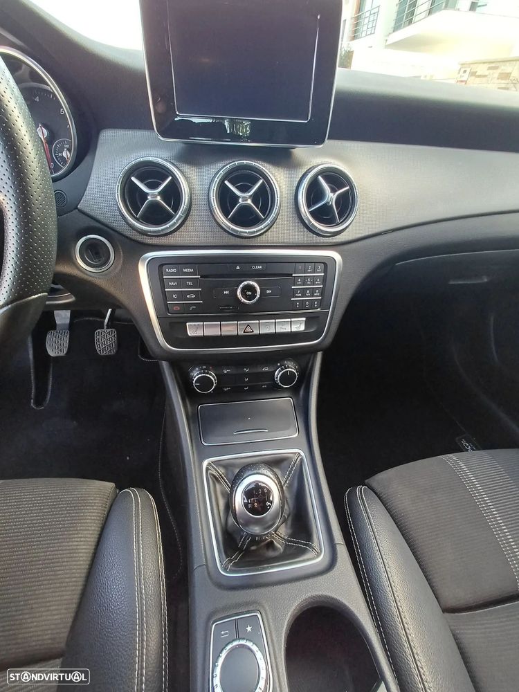 Mercedes-Benz CLA 180 d Peak Edition - 7
