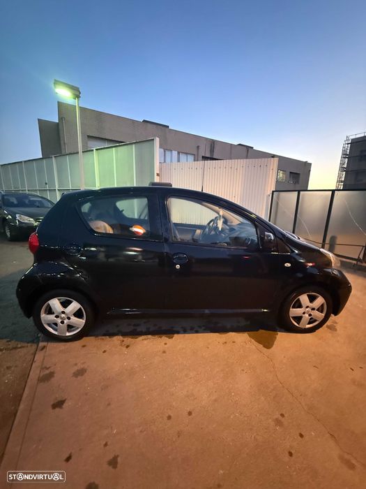 Toyota Aygo 1.0 - 5