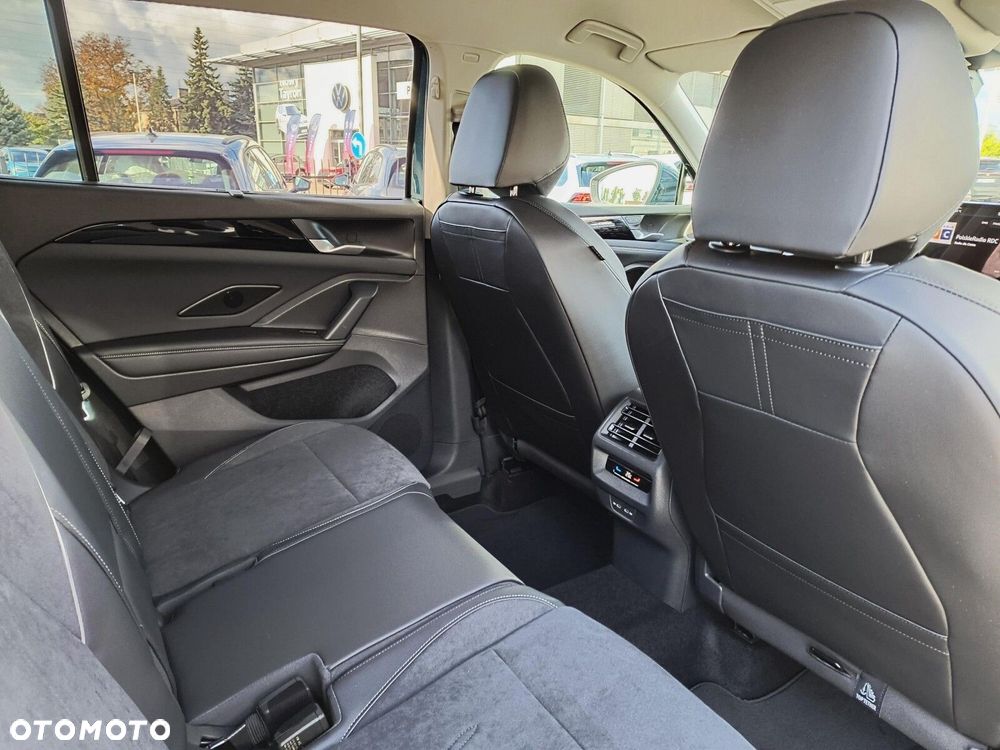 Volkswagen Tayron 2.0 TSI Elegance DSG - 23