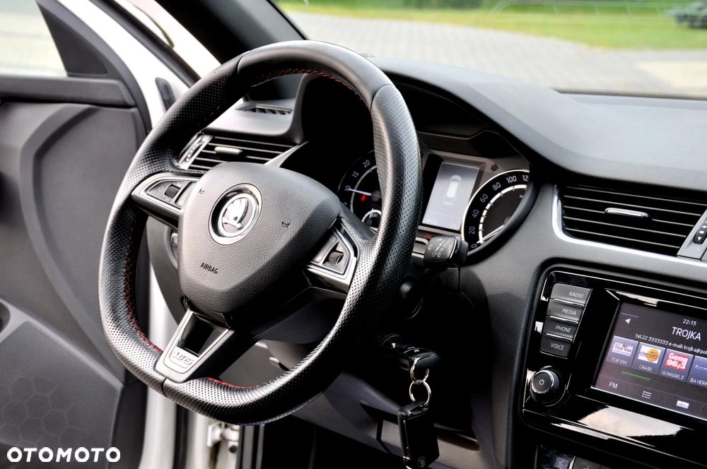 Skoda Octavia 2.0 TDI (Green tec) DSG RS - 33