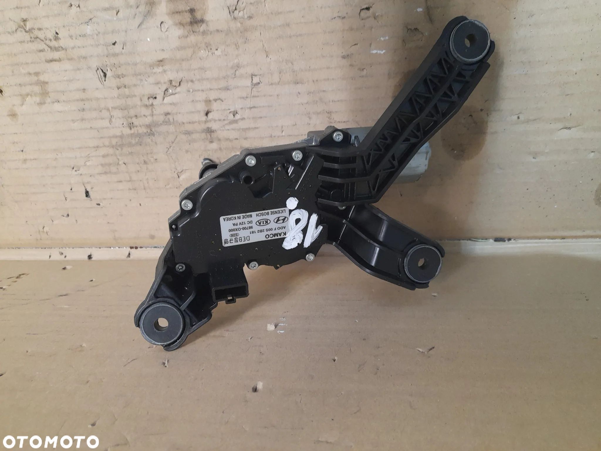 SILNICZEK WYCIERACZKI TYŁ HYUNDAI I10 nr 98700-0X000 98700-OX000 - 1