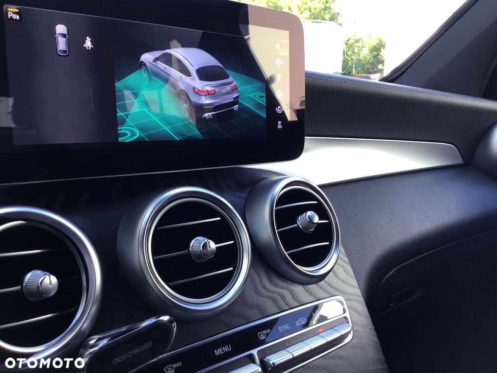 Mercedes-Benz GLC AMG 43 4Matic AMG Speedshift TCT 9G - 28