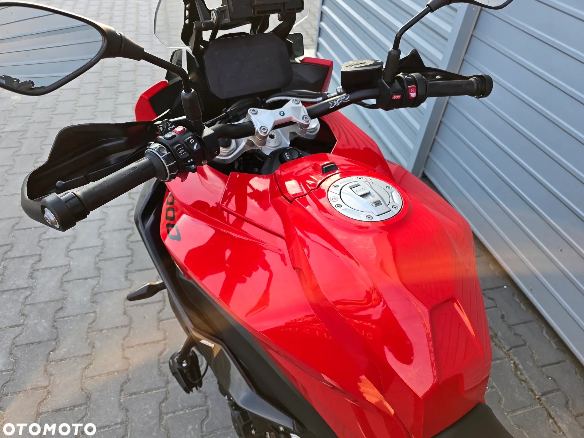 BMW S - 27