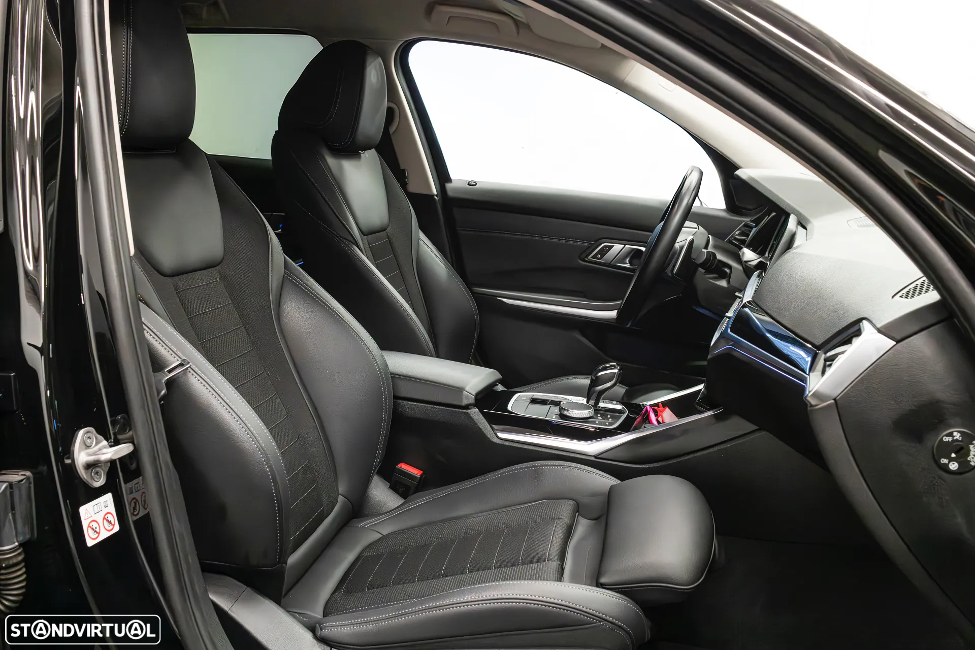 BMW 330 e Touring Pack M Auto - 11
