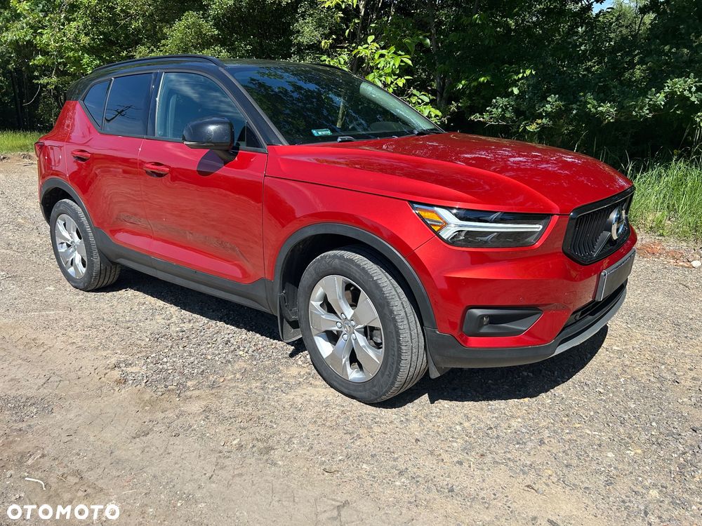 Volvo XC 40 T5 AWD Momentum - 2