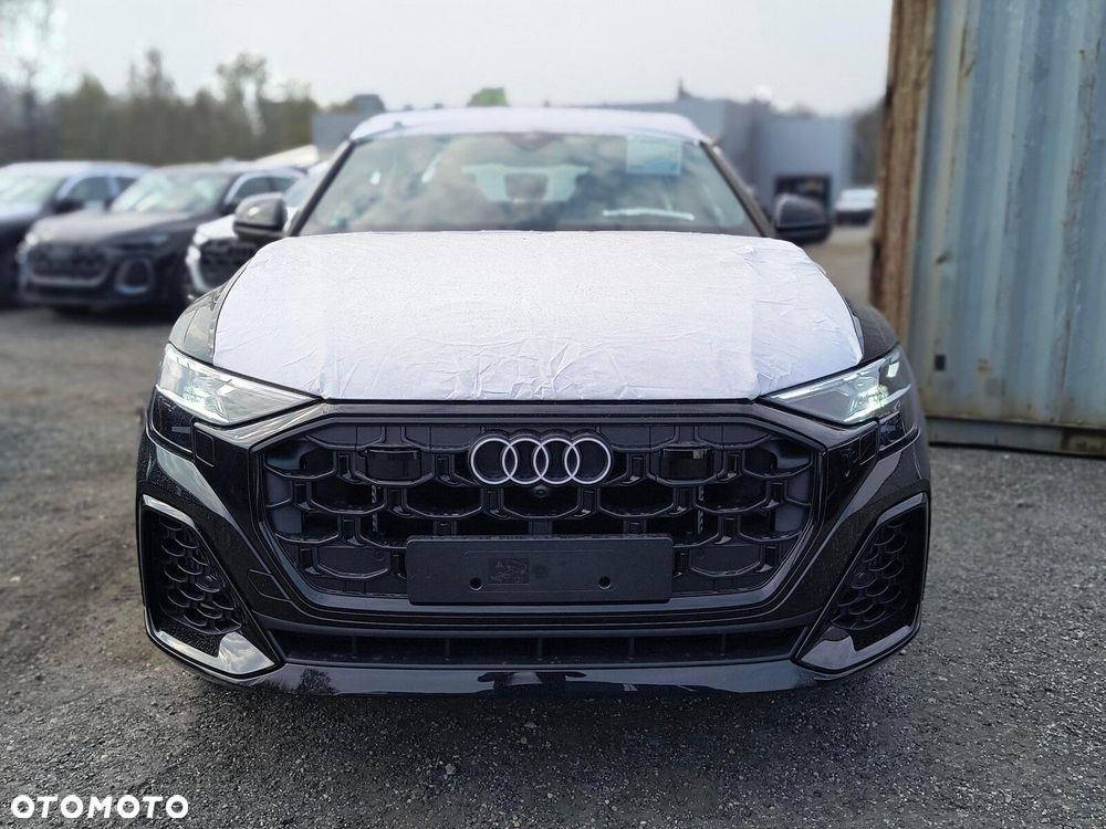 Audi Q8 - 2