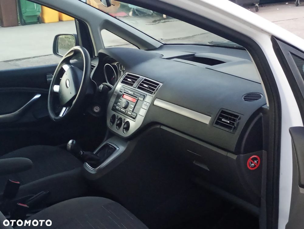 Ford C-MAX - 10
