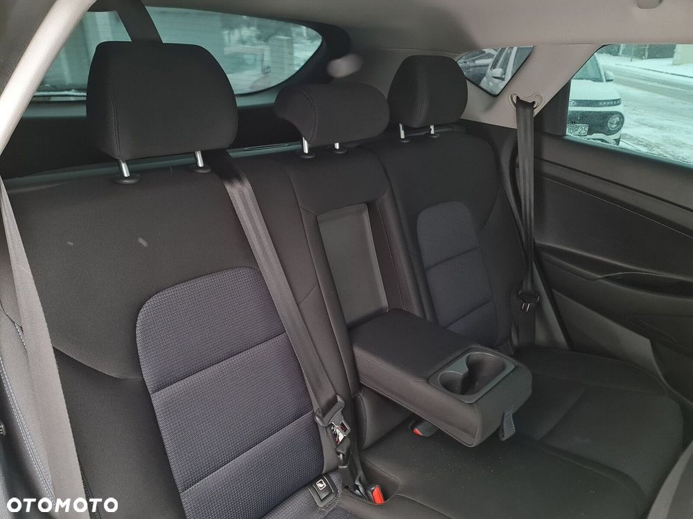 Hyundai Tucson 1.6 GDI BlueDrive Comfort 2WD - 25