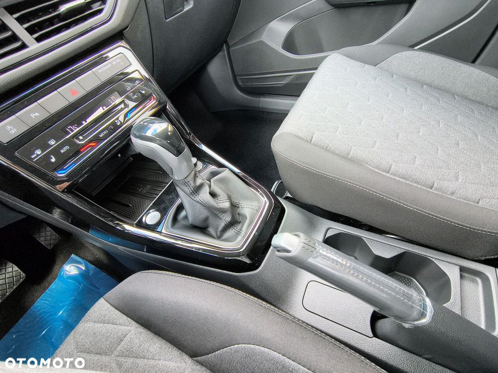 Volkswagen T-Cross - 23