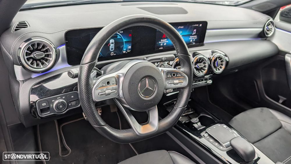 Mercedes-Benz A 250 e AMG Line - 13