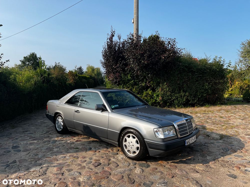 Mercedes-Benz W124 (1984-1993) - 1