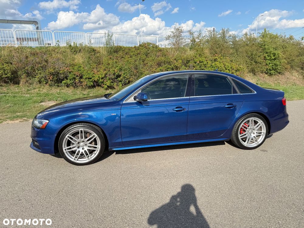 Audi A4 Limousine 2.0 TFSI quattro S tronic S line Sportpaket - 9